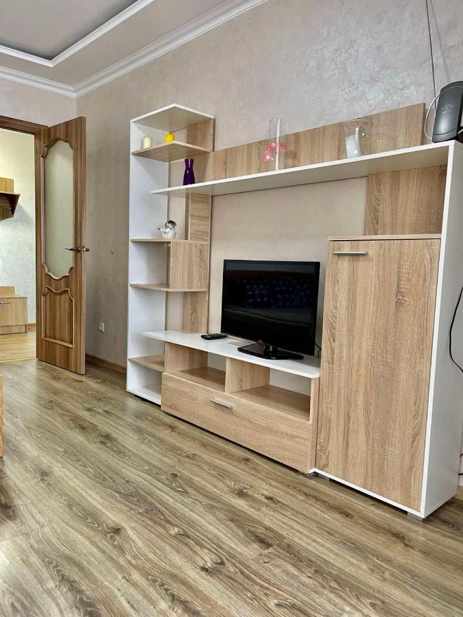Atlant Luxury Family Apart Поряд З Тц Депот, Безконтактне Заселення Tsjernivsi Buitenkant foto