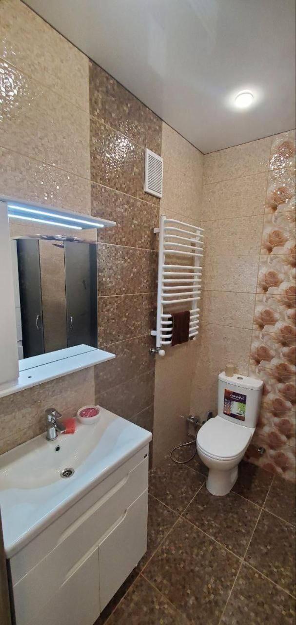 Atlant Luxury Family Apart Поряд З Тц Депот, Безконтактне Заселення Tsjernivsi Buitenkant foto