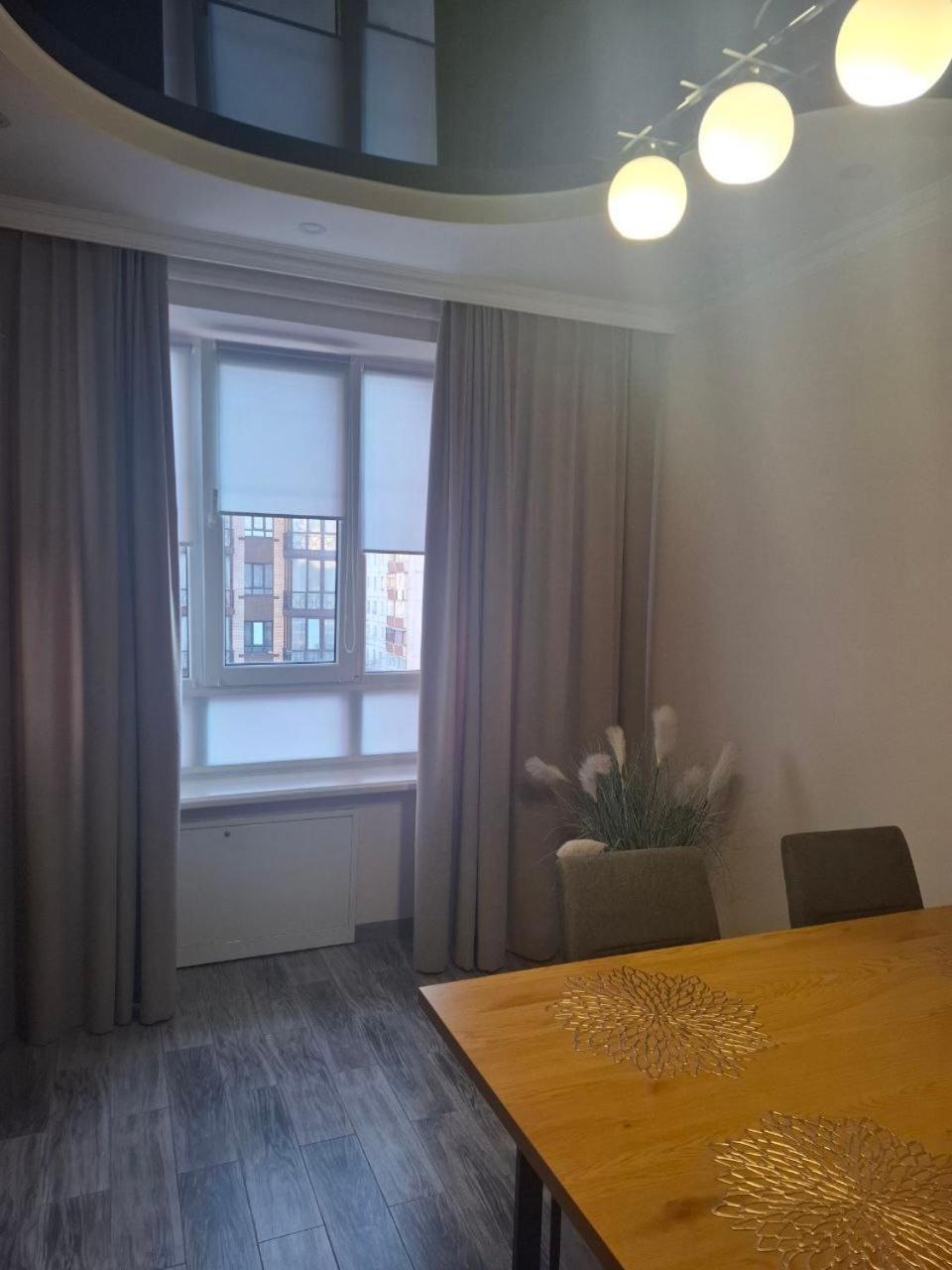 Atlant Luxury Family Apart Поряд З Тц Депот, Безконтактне Заселення Tsjernivsi Buitenkant foto